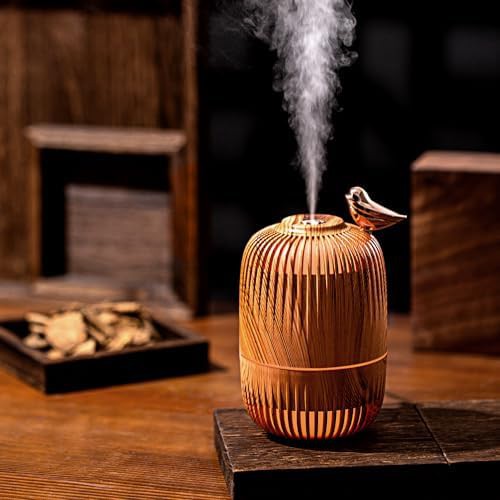 Cute cool mist USB desk humidifier